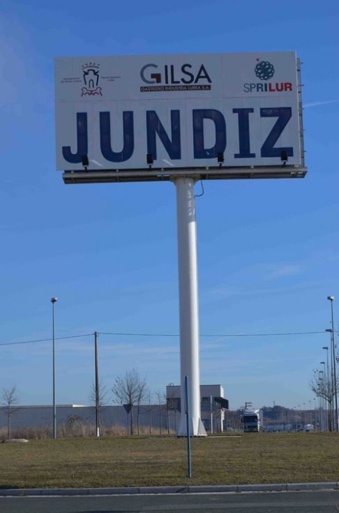 Fotograf�a de Parcelas peque�as industriales frente a la A-1 Jundiz (Sector 21)