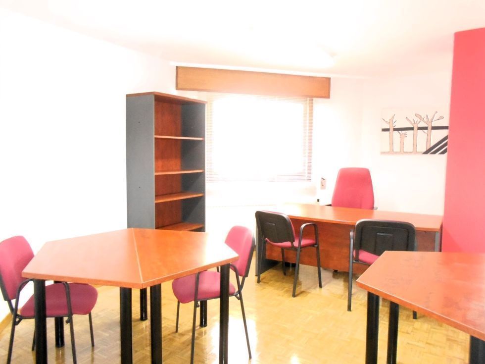 Fotograf�a de Alquilo oficinas amuebladas con todos los servicios incluidos