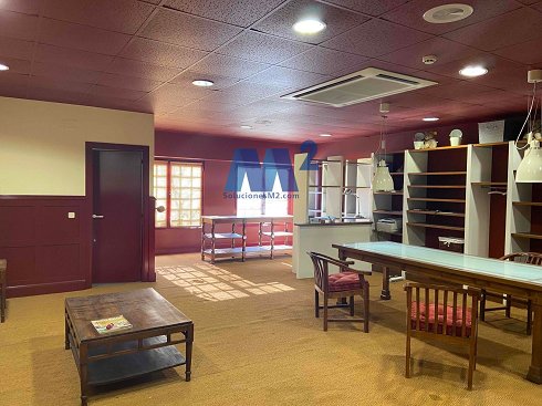 Fotograf�a de Nave comercial en venta