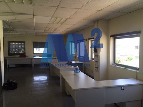 Fotograf�a de Nave industrial en alquiler