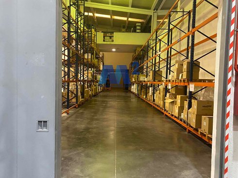 Fotograf�a de Nave industrial en venta