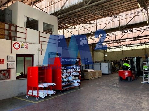 Fotograf�a de Nave industrial en venta