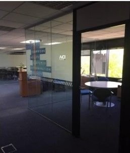 Fotograf�a de Oficina en alquiler