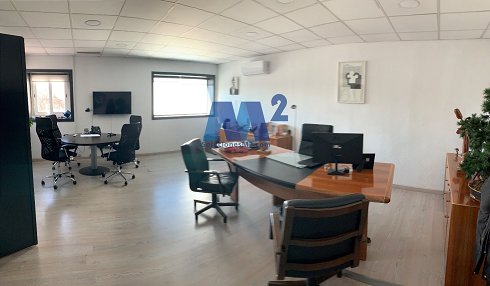 Fotograf�a de Nave industrial en venta