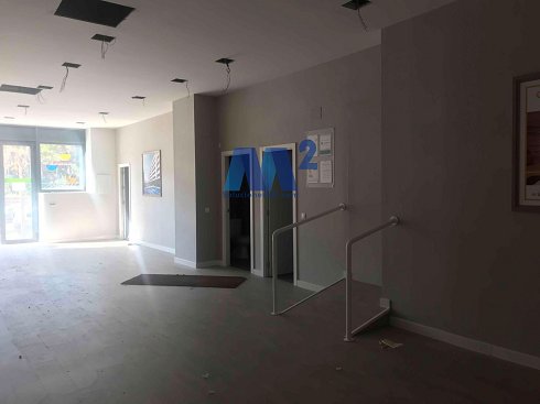 Fotograf�a de Local comercial en alquiler