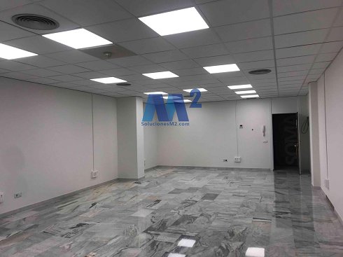 Fotografa de Oficina en alquiler