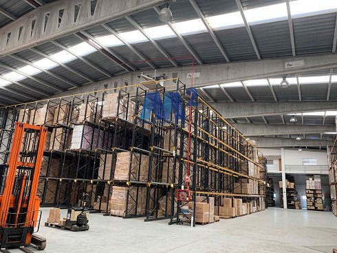 Fotograf�a de Nave industrial en alquiler