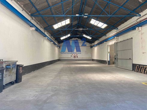 Fotograf�a de Nave industrial en venta