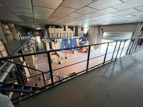 Fotograf�a de Nave industrial en venta