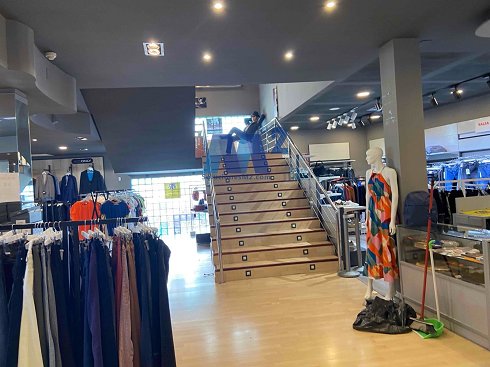 Fotograf�a de Nave comercial en venta
