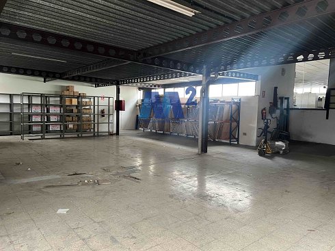 Fotograf�a de Nave industrial en venta