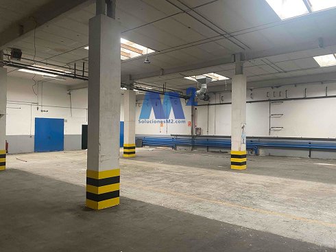 Fotograf�a de Nave industrial en venta