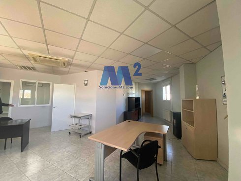 Fotograf�a de Nave industrial en alquiler