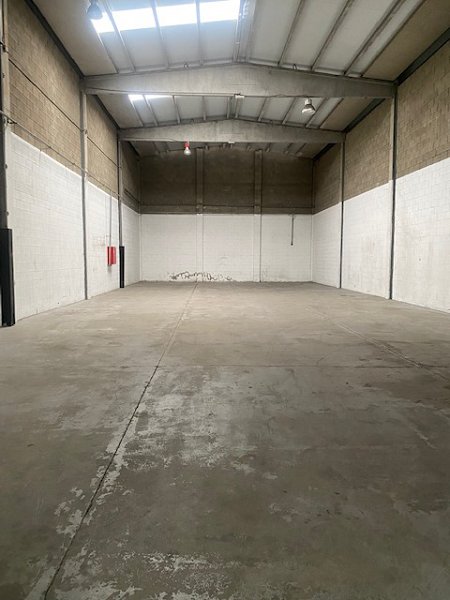 Fotografa de Nave industrial en alquiler  [2108]