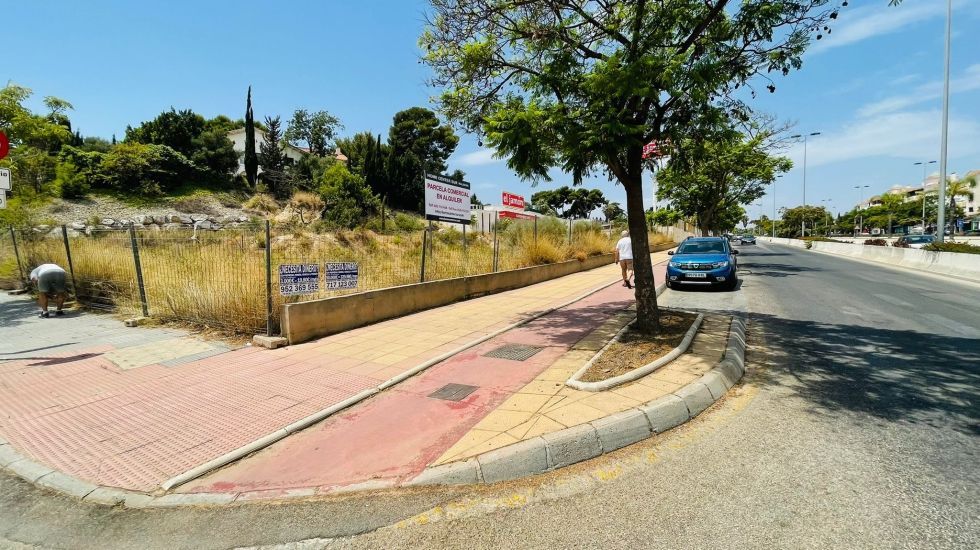 Fotograf�a de Parcela Comercial