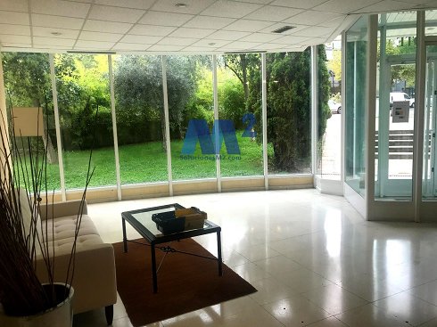 Fotografa de Oficina en alquiler