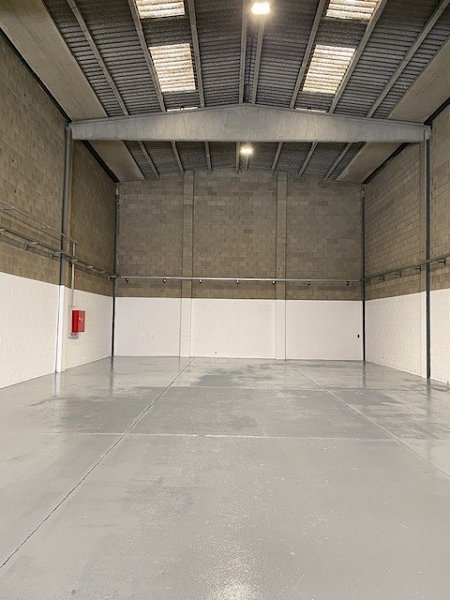 Fotografa de Nave industrial en alquiler  [2673]