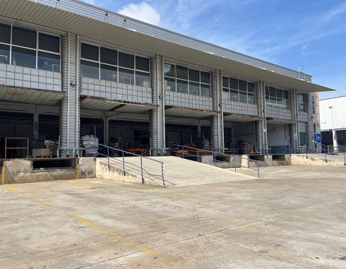 Fotograf�a de Nave industrial en alquiler  [2865]