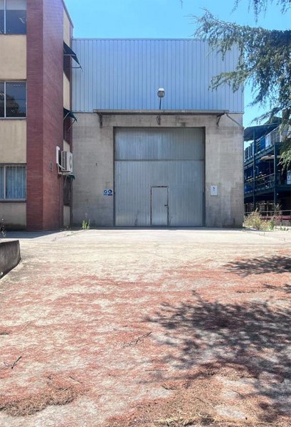 Fotograf�a de Nave industrial en alquiler  [2871]