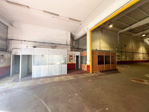 Fotograf�a de Nave industrial en alquiler  [2873]
