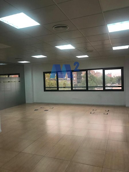 Fotografa de Oficina en alquiler