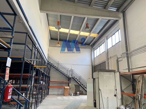 Fotograf�a de Nave industrial en venta