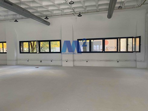 Fotograf�a de Nave industrial en alquiler