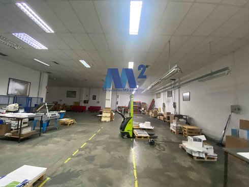 Fotograf�a de Nave industrial en venta