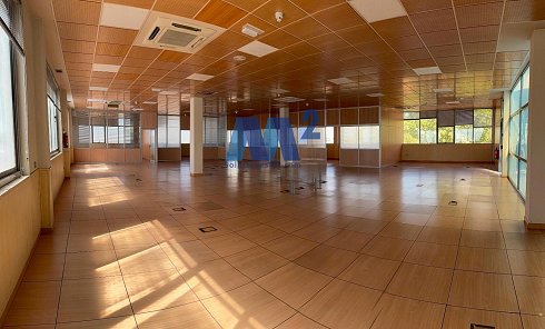 Fotografa de Nave industrial en venta