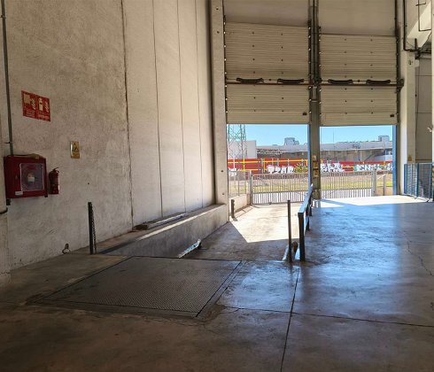 Fotografa de Nave industrial en alquiler  [2877]