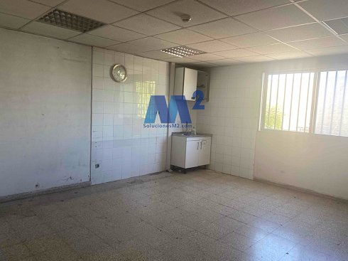 Fotografa de Nave industrial en alquiler