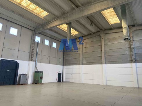 Fotografa de Nave industrial en alquiler