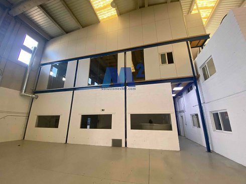 Fotografa de Nave industrial en alquiler