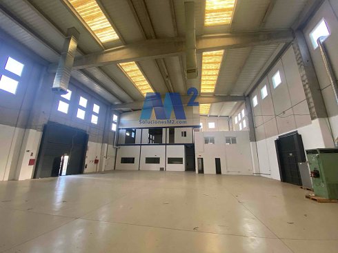 Fotografa de Nave industrial en alquiler