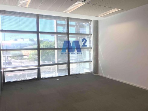 Fotografa de Oficina en alquiler