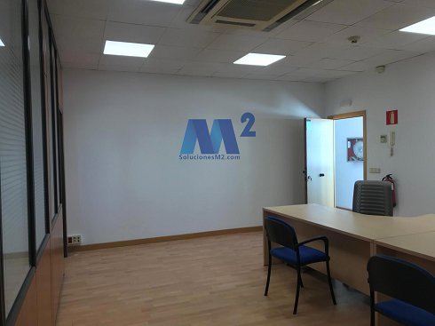 Fotografa de Oficina en alquiler