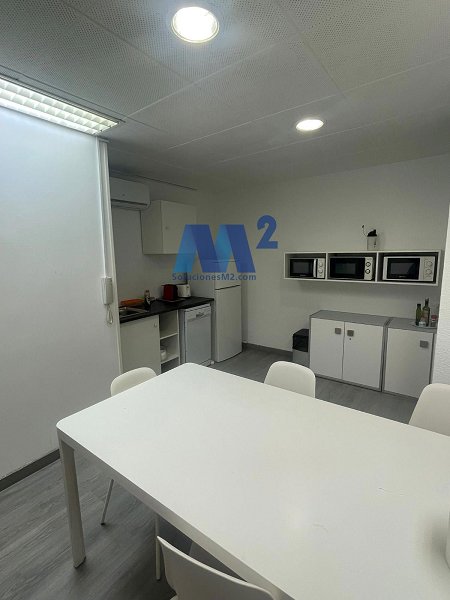 Fotografa de Oficina en alquiler