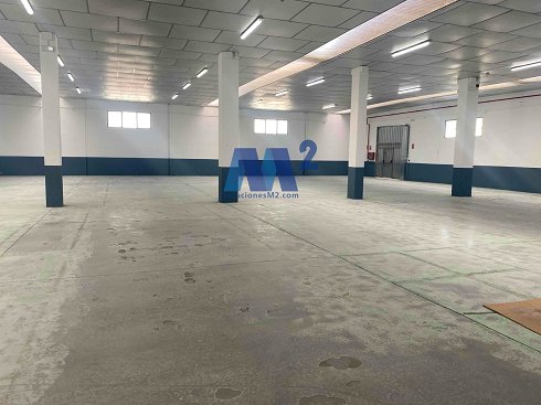 Fotograf�a de Nave industrial en alquiler