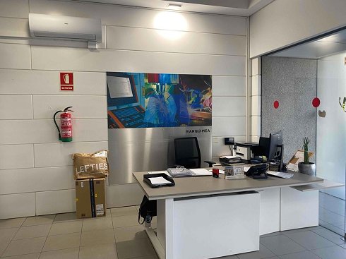 Fotograf�a de Nave industrial en alquiler