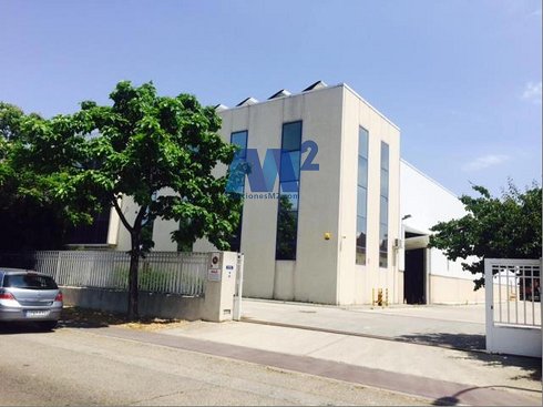 Fotograf�a de Nave industrial en alquiler