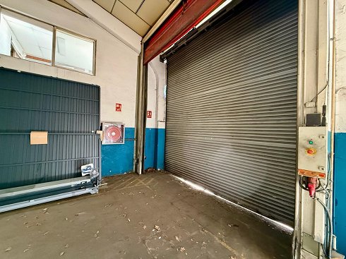 Fotograf�a de Nave industrial en alquiler  [2897]
