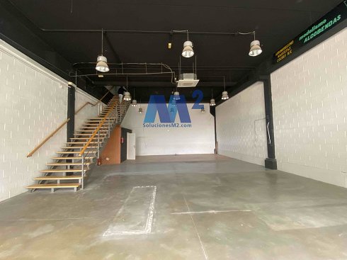 Fotograf�a de Nave comercial en alquiler