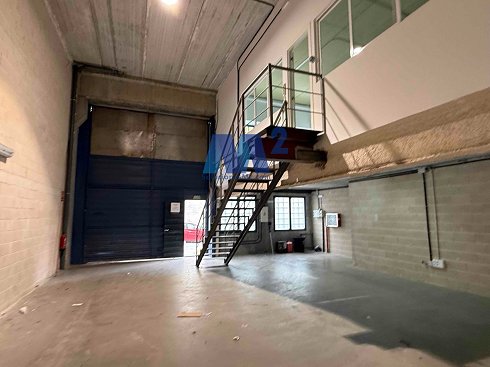 Fotografa de Nave industrial en venta