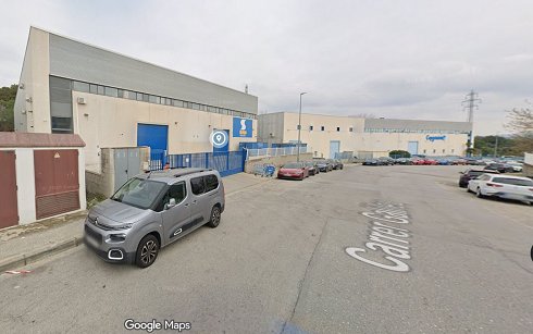 Fotograf�a de Nave industrial en alquiler  [2902]