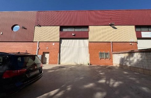 Fotograf�a de Nave industrial en alquiler  [2904]