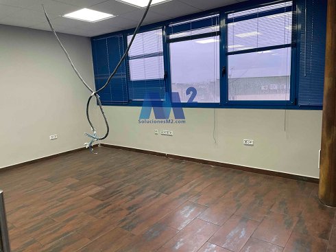 Fotografia de Nave industrial en alquiler