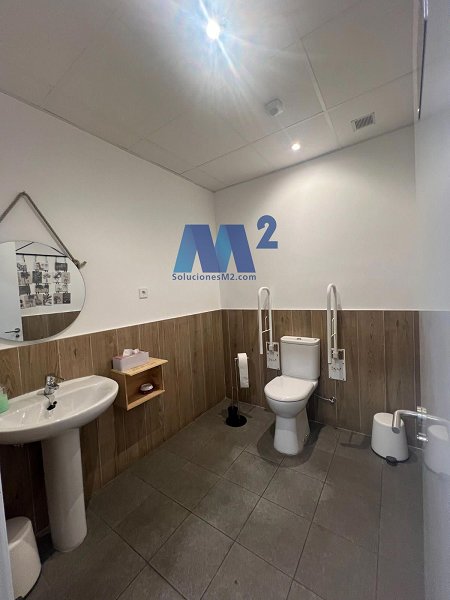 Fotograf�a de Local comercial en alquiler