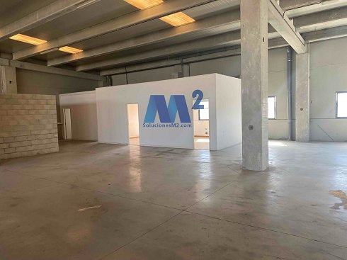 Fotograf�a de Nave industrial en alquiler