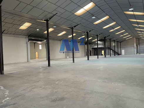 Fotograf�a de Nave industrial en alquiler