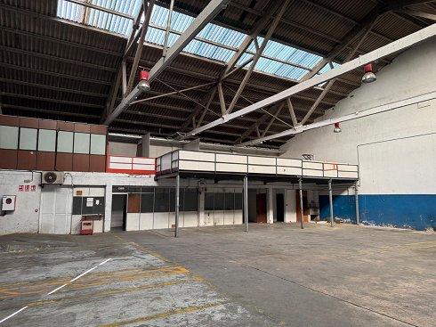 Fotograf�a de Nave industrial en alquiler  [2909]